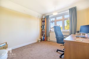 Photo 24- click for photo gallery